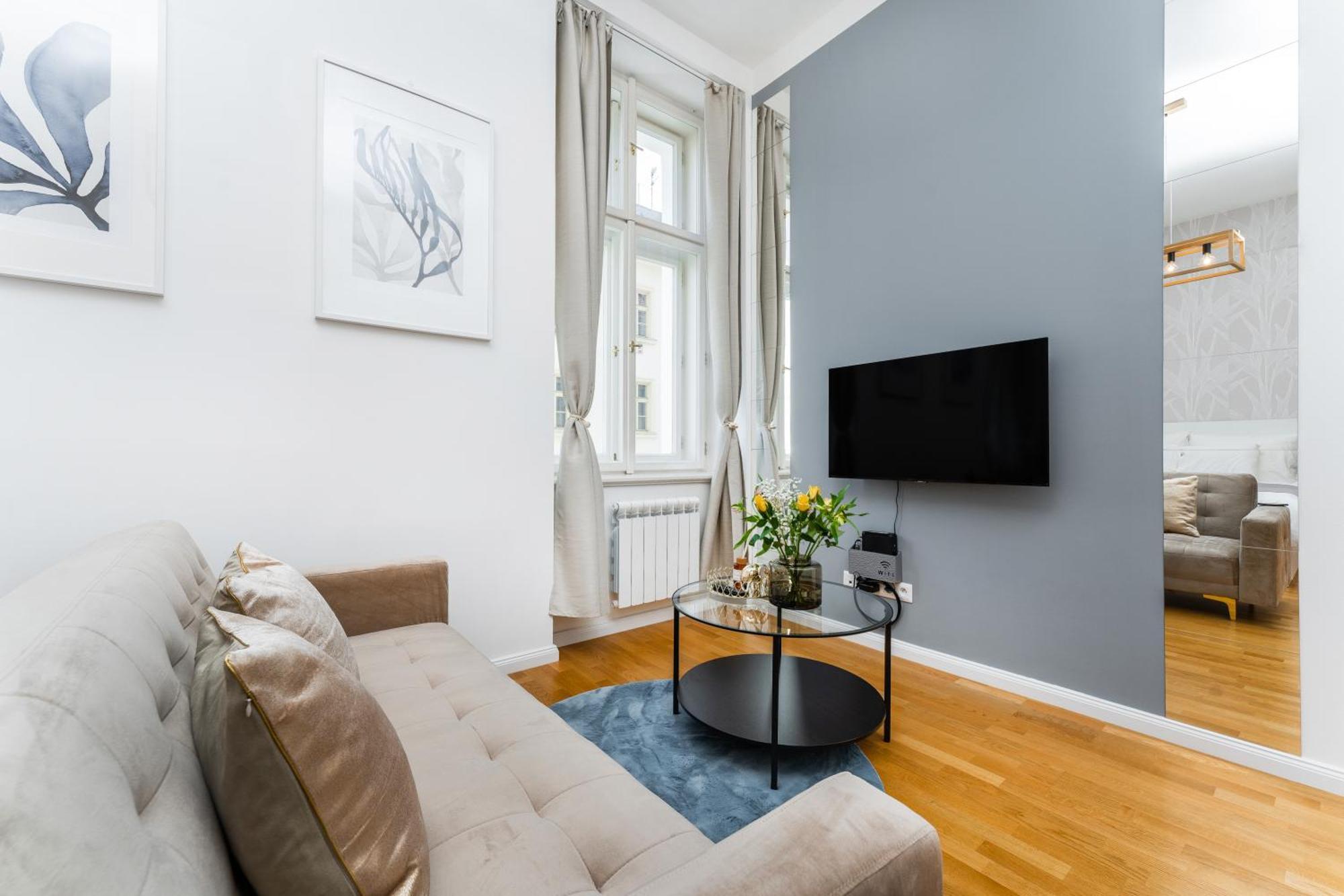 Anytime Holiday- Muzeum Apartments Прага Екстериор снимка