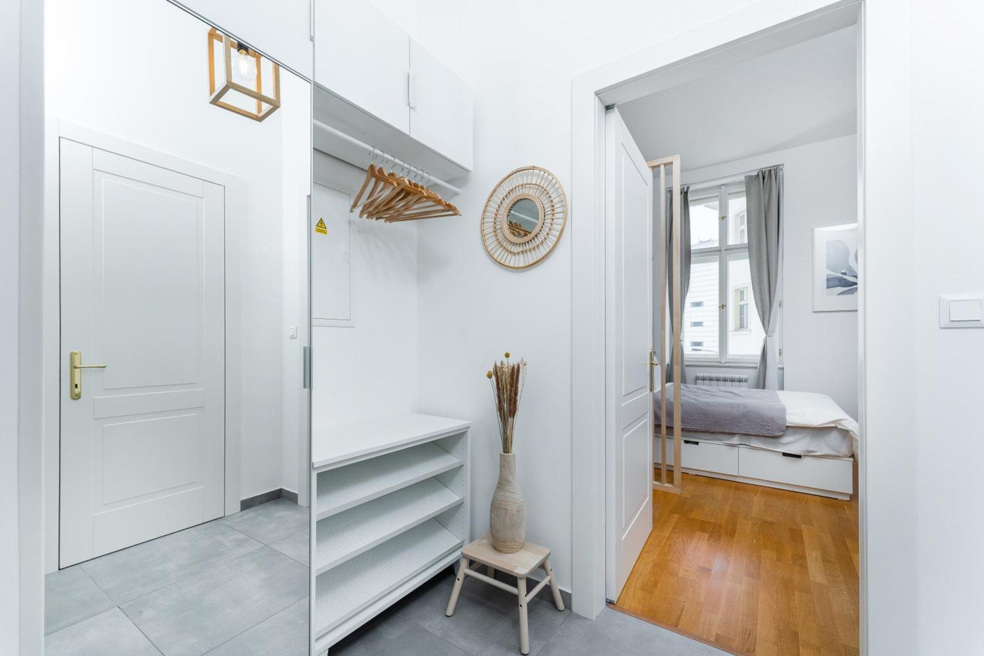 Anytime Holiday- Muzeum Apartments Прага Екстериор снимка
